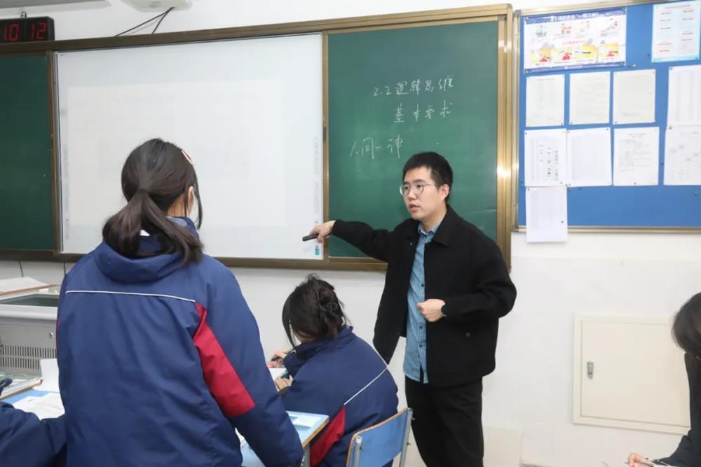 82c01c6ba6f34a8780b2b89d11b23a9c.jpg 82c01c6ba6f34a8780b2b89d11b23a9c.jpg