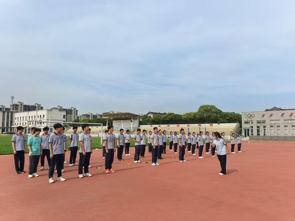 c64749c91296493fbb3e9adc0bd343b4.jpg