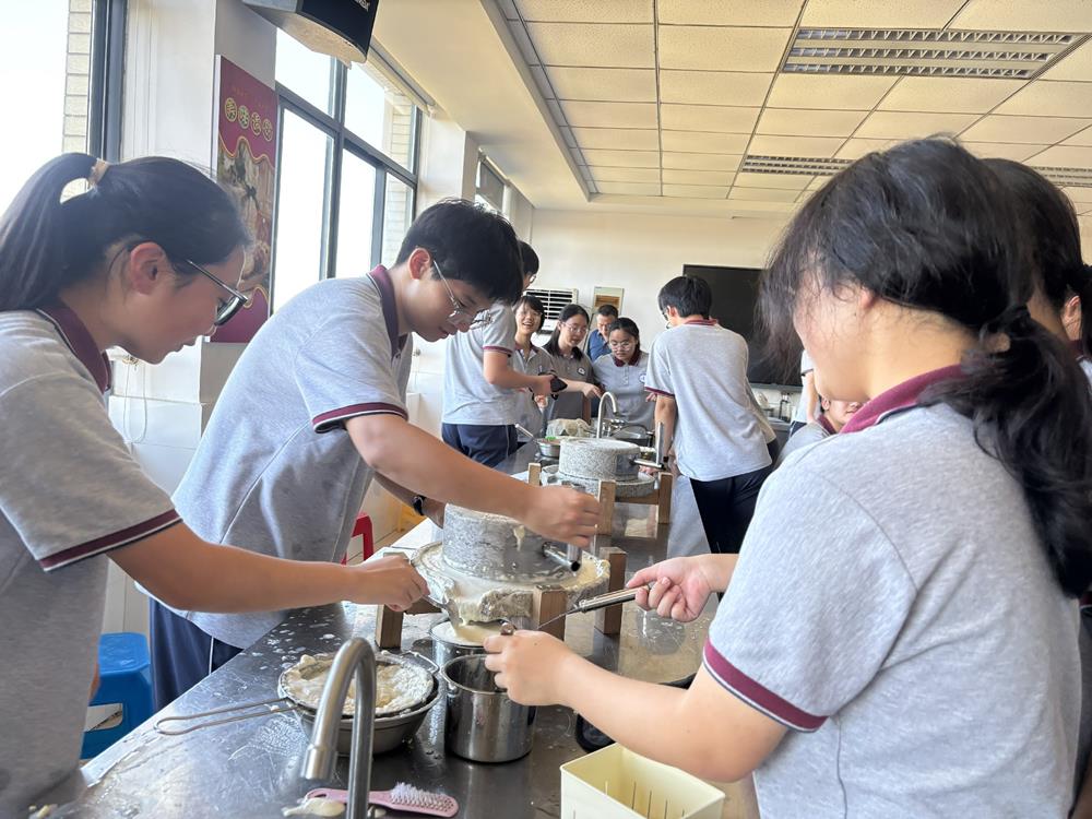 a70cb45d6d934a71924f115f0acf111a.jpg a70cb45d6d934a71924f115f0acf111a.jpg